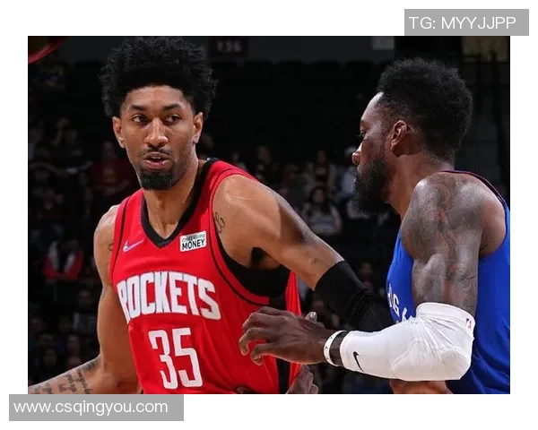 足球明星意外现身前任婚礼引发热议昔日恋情重燃舆论关注 足球明星意外现身前任婚礼引发热议昔日恋情重燃舆论关注