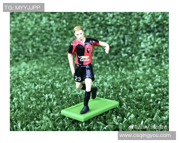 精美足球明星手办盒子图片展示让你领略球场魅力与收藏乐趣 精美足球明星手办盒子图片展示让你领略球场魅力与收藏乐趣